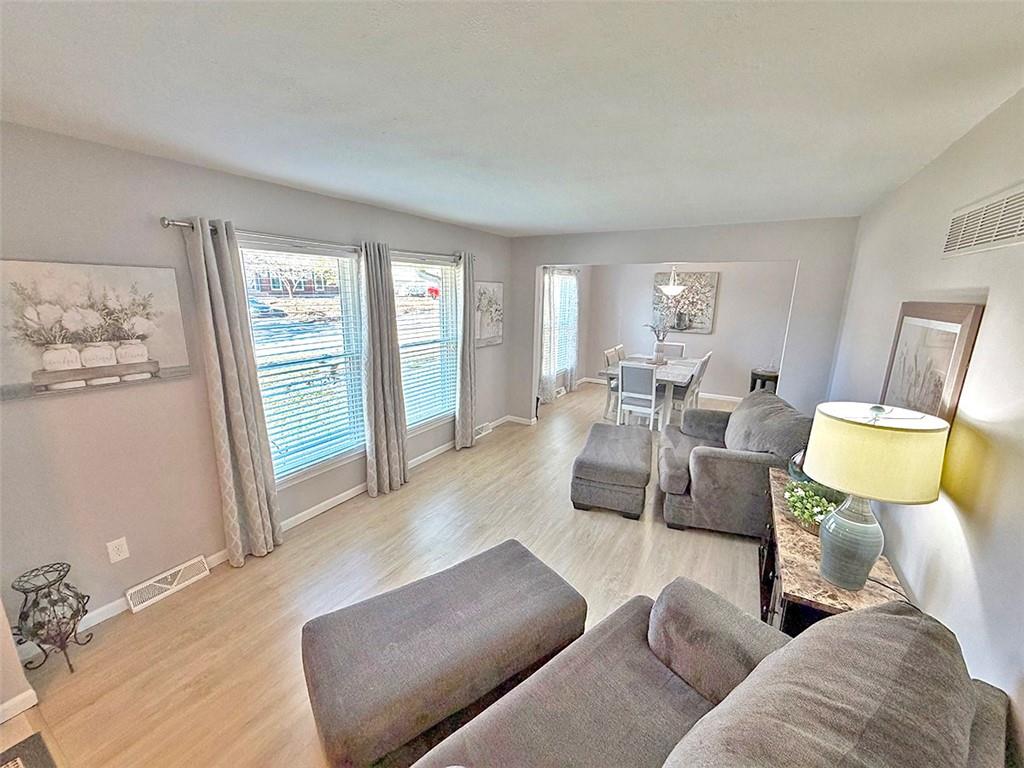 1608 Southwest 21st Street Blue Springs, MO 64015 - Photo 8 of 94