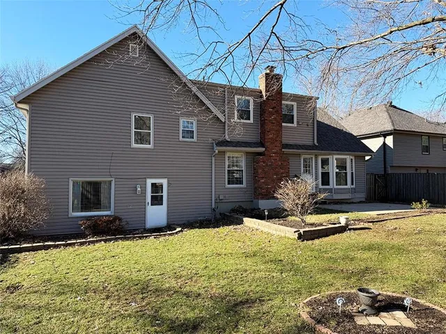 $339,900 | 1608 Southwest 21st Street, Blue Springs, MO 64015