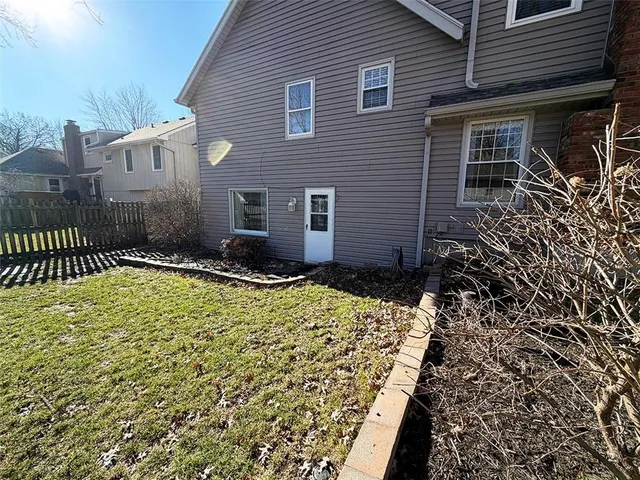 $339,900 | 1608 Southwest 21st Street, Blue Springs, MO 64015