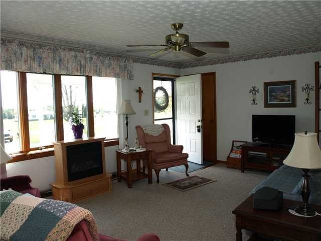 27795 Jackson Road Circleville, OH 43113 - Photo 2 of 16 Gallery Image 2