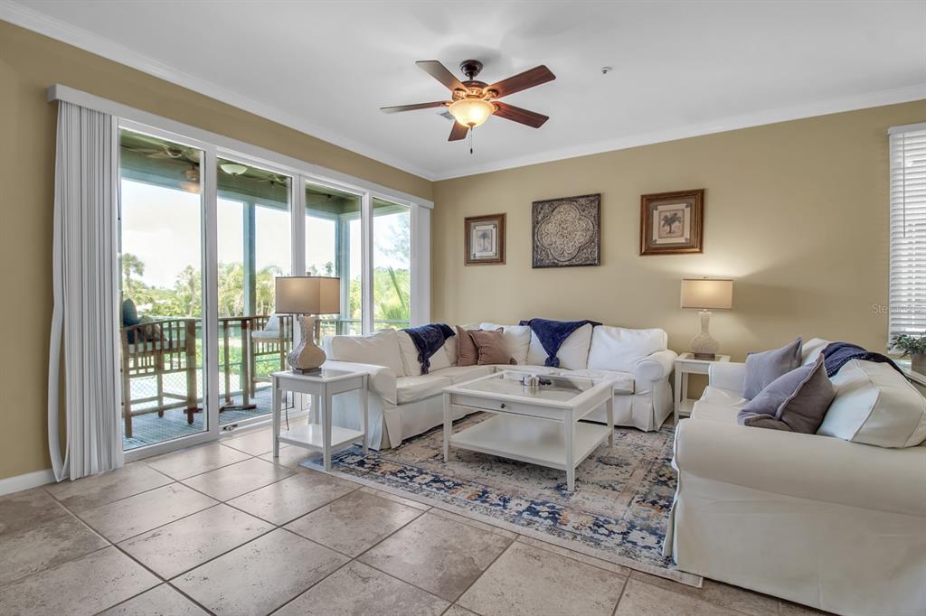 528 Forest Way Longboat Key, FL 34228 - Photo 2 of 39