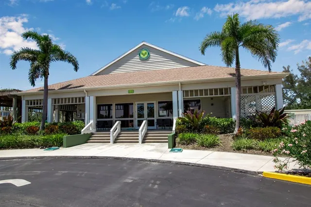 $610,000 | 528 Forest Way, Longboat Key, FL 34228