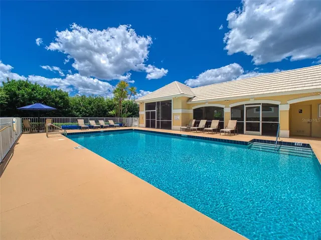 $525,000 | 8408 Whispering Woods Court, Lakewood Ranch, FL 34202
