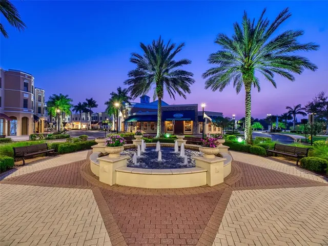 $525,000 | 8408 Whispering Woods Court, Lakewood Ranch, FL 34202