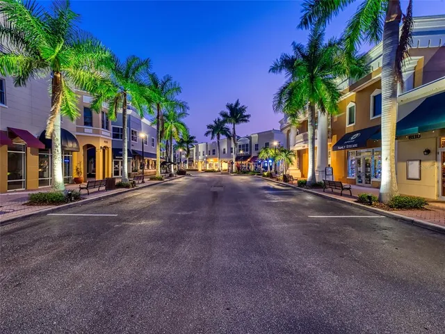 $525,000 | 8408 Whispering Woods Court, Lakewood Ranch, FL 34202