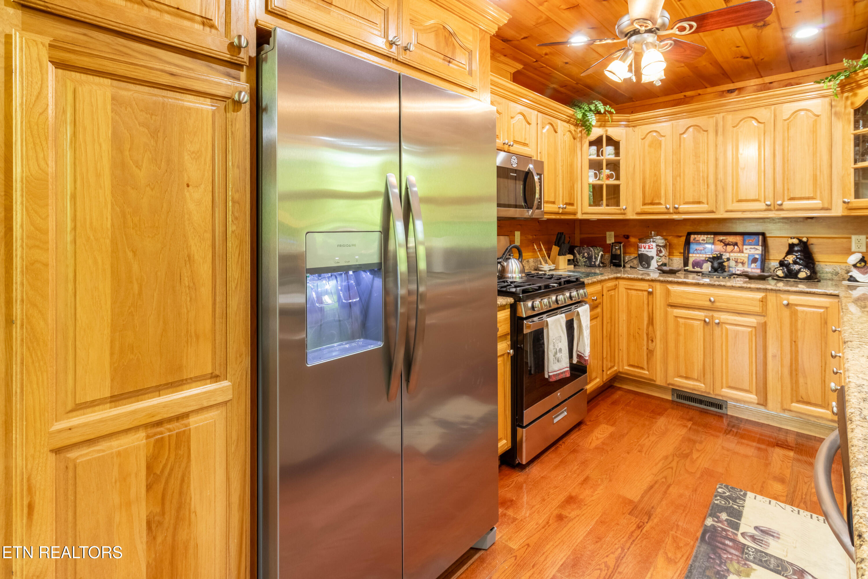 3341 Sugar Maple Loop Road Sevierville, TN 37862 - Photo 19 of 60 IMG_3972-HDR