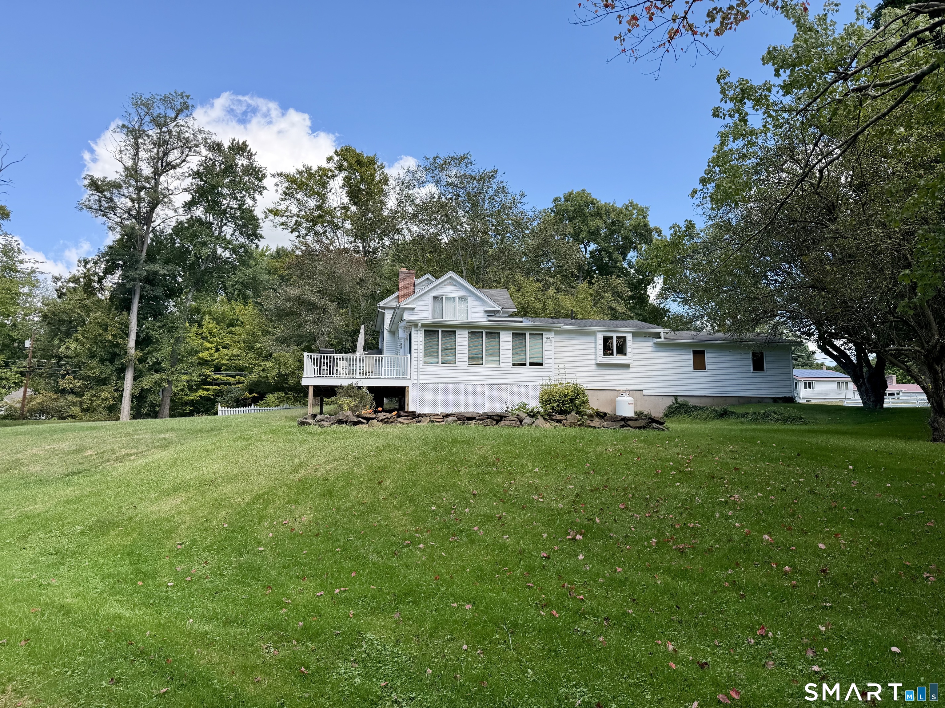 1823 Mountain Road Suffield, CT 06093 - Photo 20 of 23 Gallery Image 20