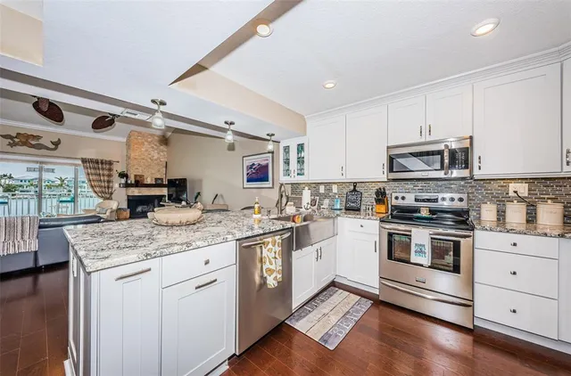 $4,500 | 2515 Bay Boulevard, Unit A, Indian Rocks Beach, FL 33785