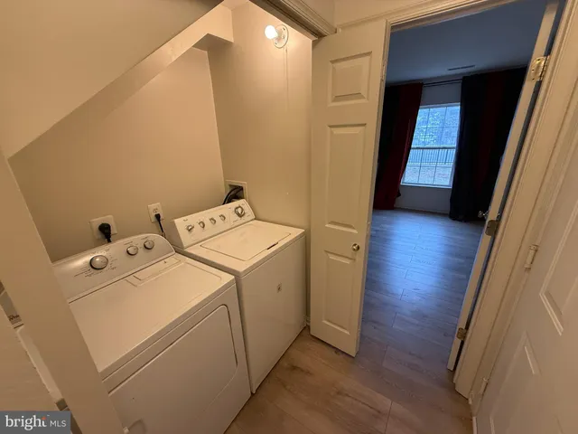 $2,950 | 23004 Fontwell Square, Sterling, VA 20166