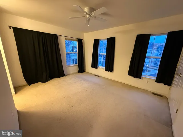 a bed room with a bed