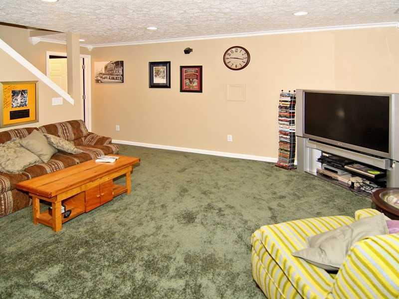 7526 Winding Way Fishers, IN 46038 - Photo 17 of 24 Gallery Image 17