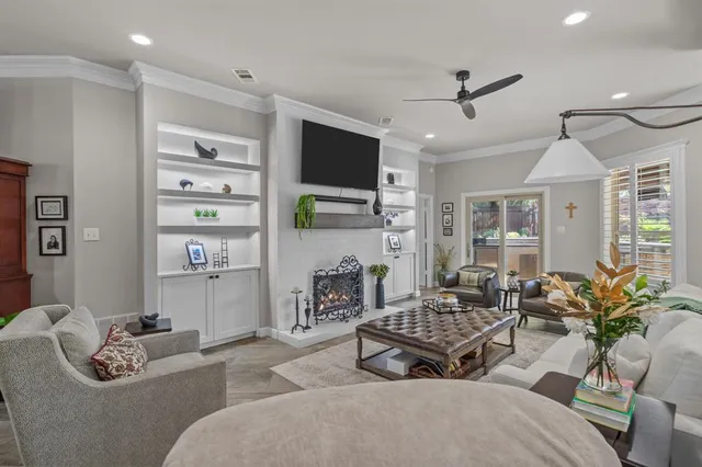 $549,000 | 900 Ellison Park Circle, Denton, TX 76205