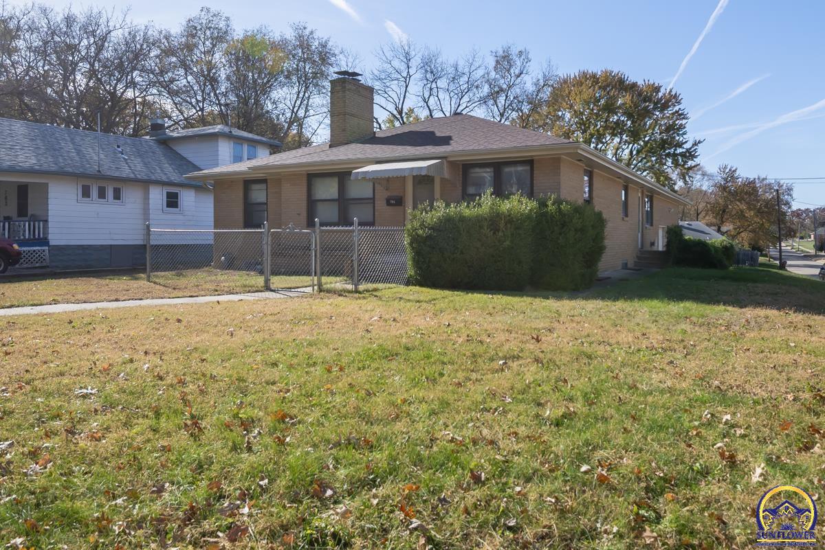 701 Southwest Watson Avenue Topeka, KS 66606 - Photo 1 of 34