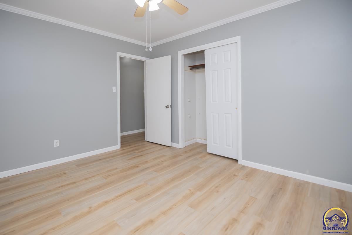 701 Southwest Watson Avenue Topeka, KS 66606 - Photo 14 of 34