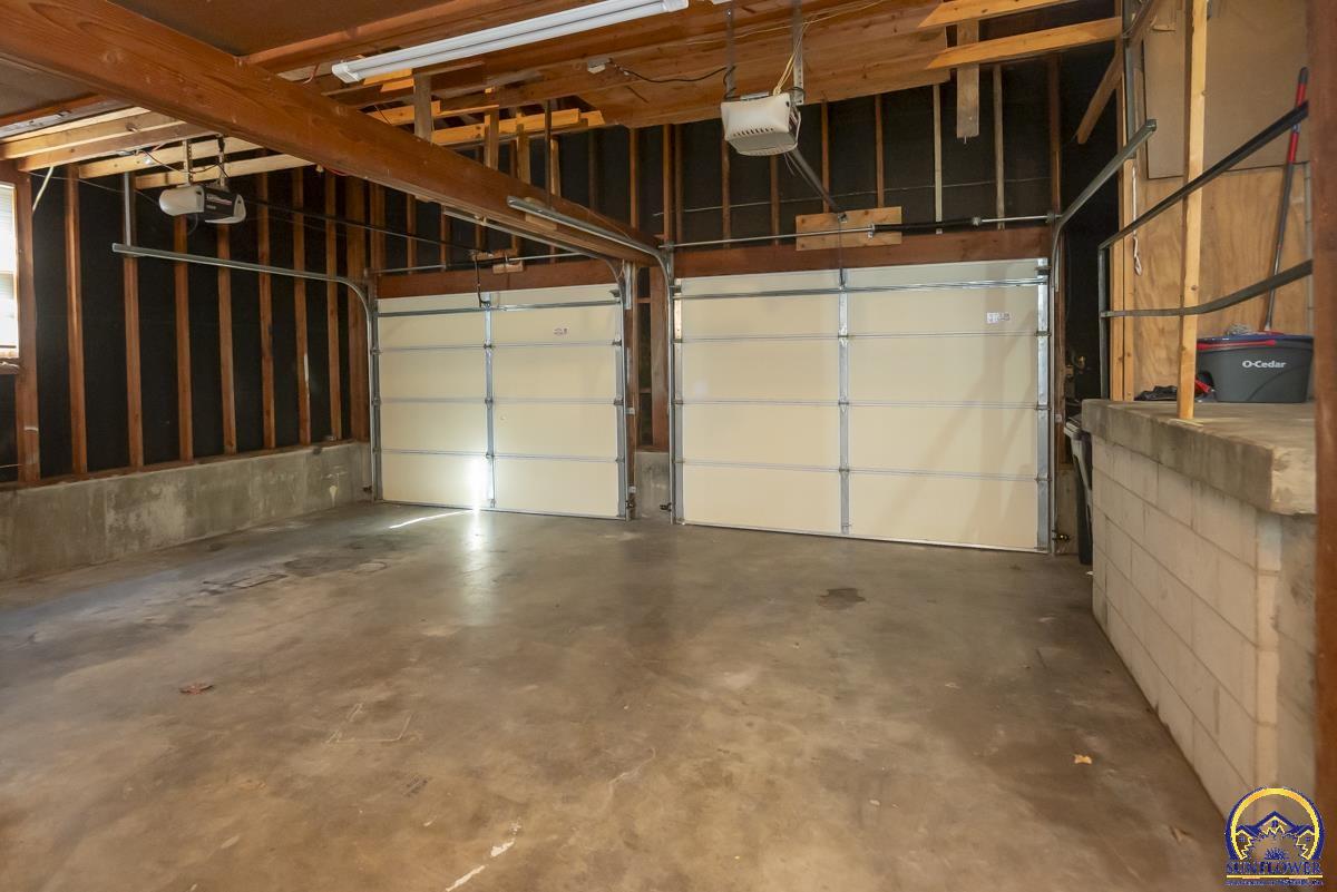 701 Southwest Watson Avenue Topeka, KS 66606 - Photo 28 of 34