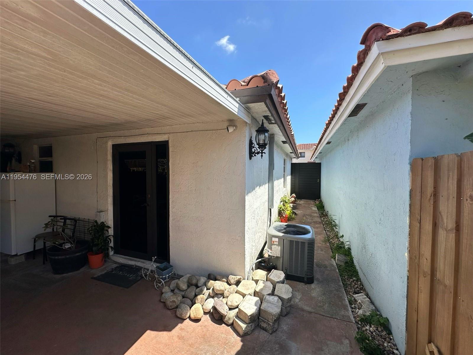 11537 Southwest 6th Street Sweetwater, FL 33174 - Photo 6 of 7 a view of entryway and hall