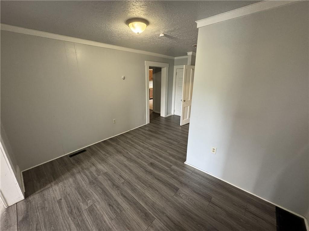 238 Park Road Ambridge, PA 15003 - Photo 4 of 11