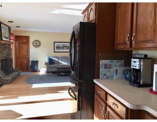 164 Bates Road Westfield, MA 01085 - Photo 4 of 30 Gallery Image 4
