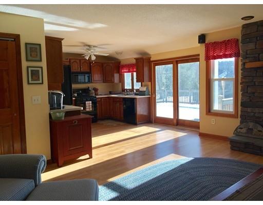 164 Bates Road Westfield, MA 01085 - Photo 6 of 30 Gallery Image 6