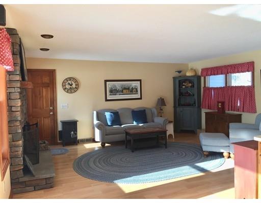 164 Bates Road Westfield, MA 01085 - Photo 8 of 30 Gallery Image 8