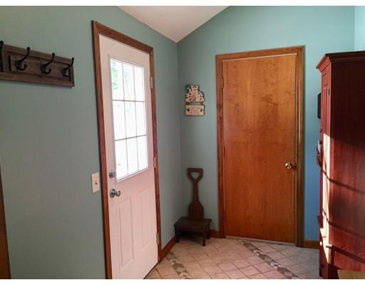 164 Bates Road Westfield, MA 01085 - Photo 10 of 30 Gallery Image 10