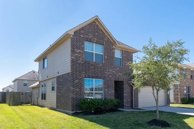 $2,100 | 2535 Verano Drive, Richmond, TX 77406
