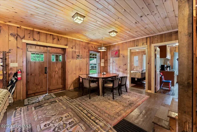 $1,795,000 | 746 Howe Road, Lake Luzerne, NY 12846