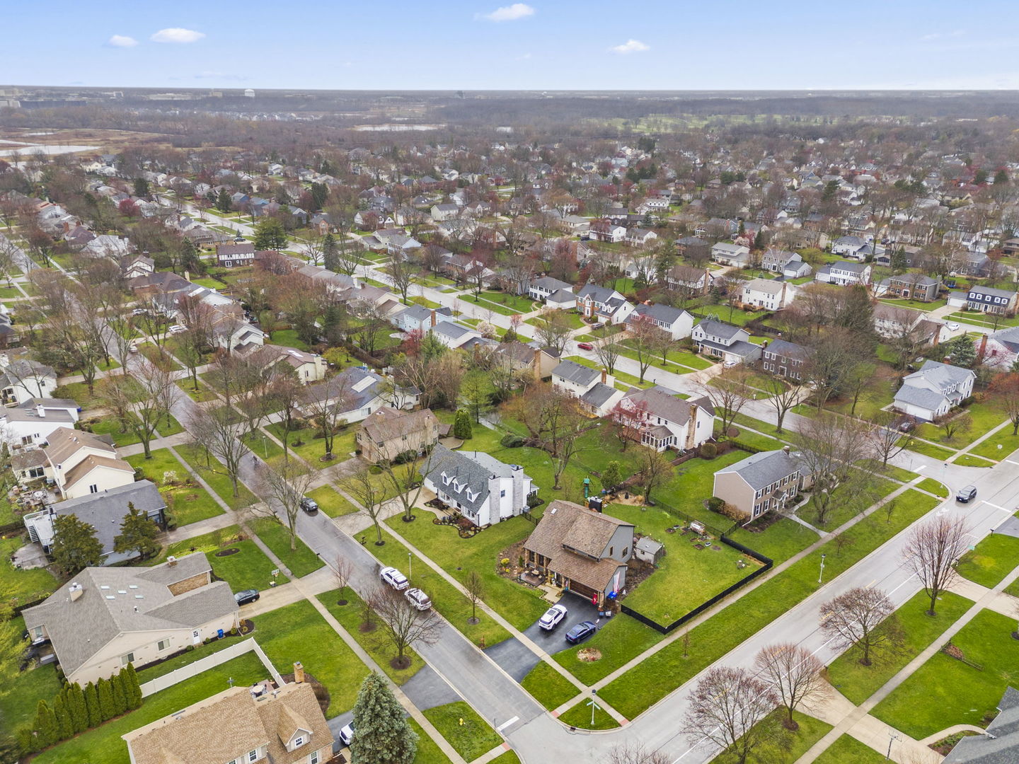 1908 Gladstone Drive Wheaton, IL 60189 - Photo 47 of 53 an aerial view of a city