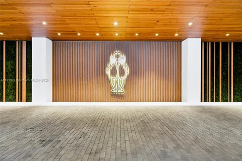 $1,650,000 | 2678 Tigertail Avenue, Unit 1110, Miami, FL 33133