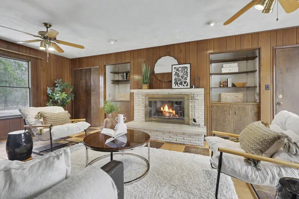 $675,000 | 2889 Parkridge Drive, Ann Arbor, MI 48103