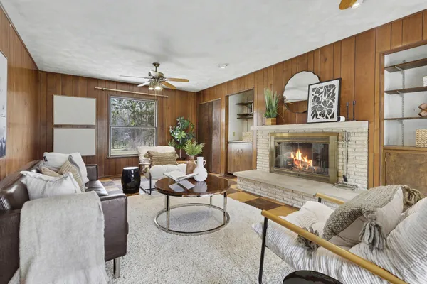 $675,000 | 2889 Parkridge Drive, Ann Arbor, MI 48103