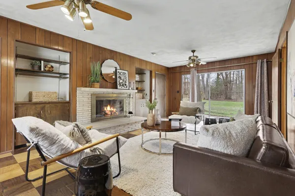 $675,000 | 2889 Parkridge Drive, Ann Arbor, MI 48103