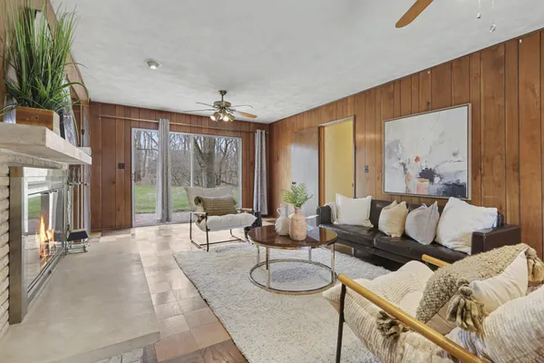 $675,000 | 2889 Parkridge Drive, Ann Arbor, MI 48103