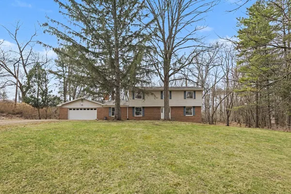 $675,000 | 2889 Parkridge Drive, Ann Arbor, MI 48103