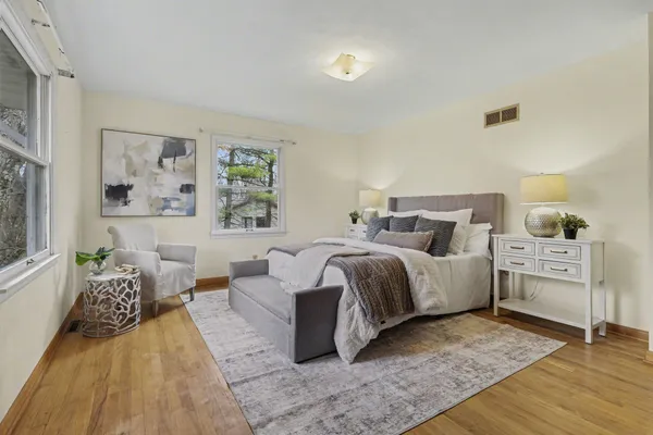 $675,000 | 2889 Parkridge Drive, Ann Arbor, MI 48103