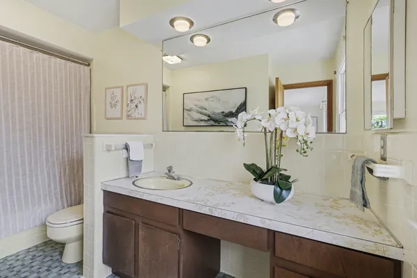 $675,000 | 2889 Parkridge Drive, Ann Arbor, MI 48103