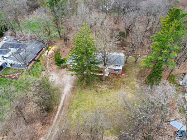 $675,000 | 2889 Parkridge Drive, Ann Arbor, MI 48103