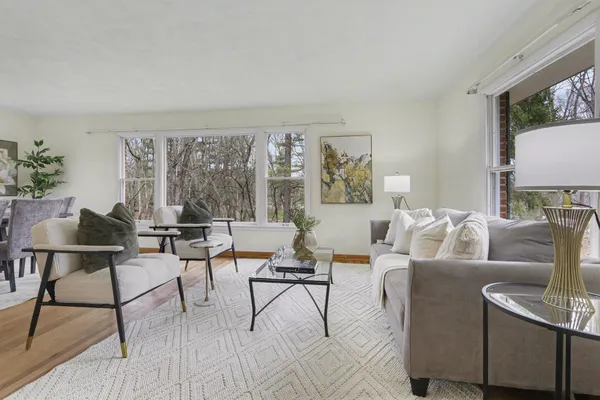 $675,000 | 2889 Parkridge Drive, Ann Arbor, MI 48103