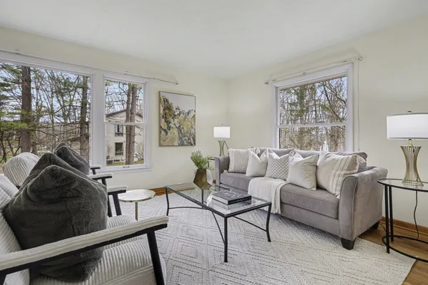 $675,000 | 2889 Parkridge Drive, Ann Arbor, MI 48103