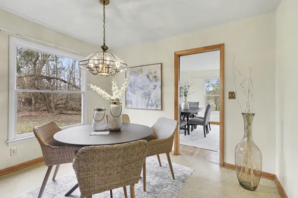 $675,000 | 2889 Parkridge Drive, Ann Arbor, MI 48103