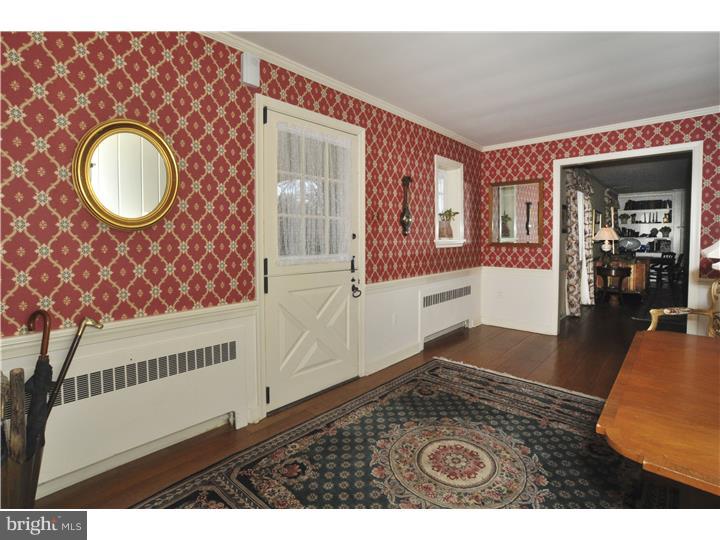 1420 Hunter Road Rydal, PA 19046 - Photo 3 of 25 Foyer