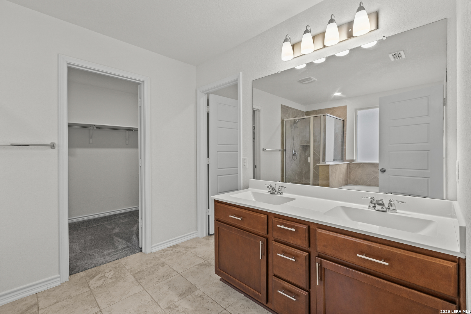 3366 Taurus Sky Converse, TX 78109 - Photo 15 of 24
