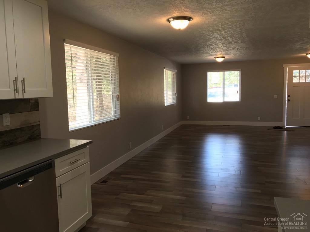 19579 Apache Road Bend, OR 97702 - Photo 21 of 24 Additional Photo
