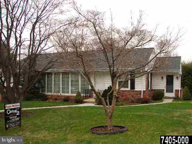 725 Clearmount Road York, PA 17403 - Photo 1 of 1 Gallery Image 1