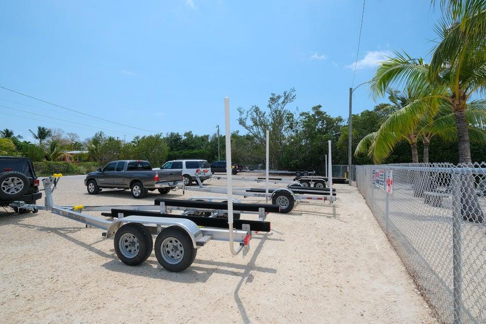 Lake View Dr Key Key Largo, FL 33037 - Photo 13 of 25 a view of outdoor space with patio