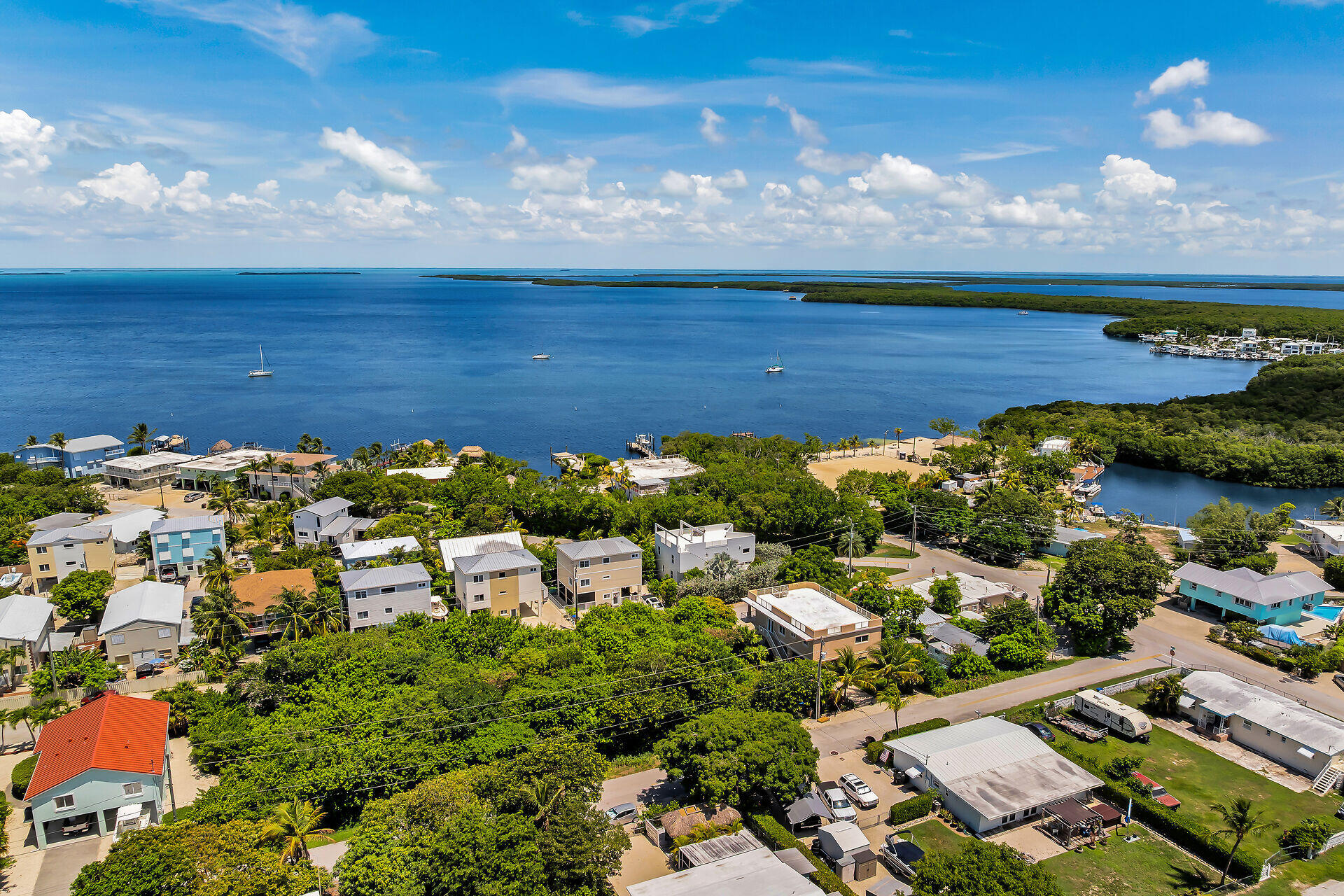Lake View Dr Key Key Largo, FL 33037 - Photo 20 of 25 a view of a lake