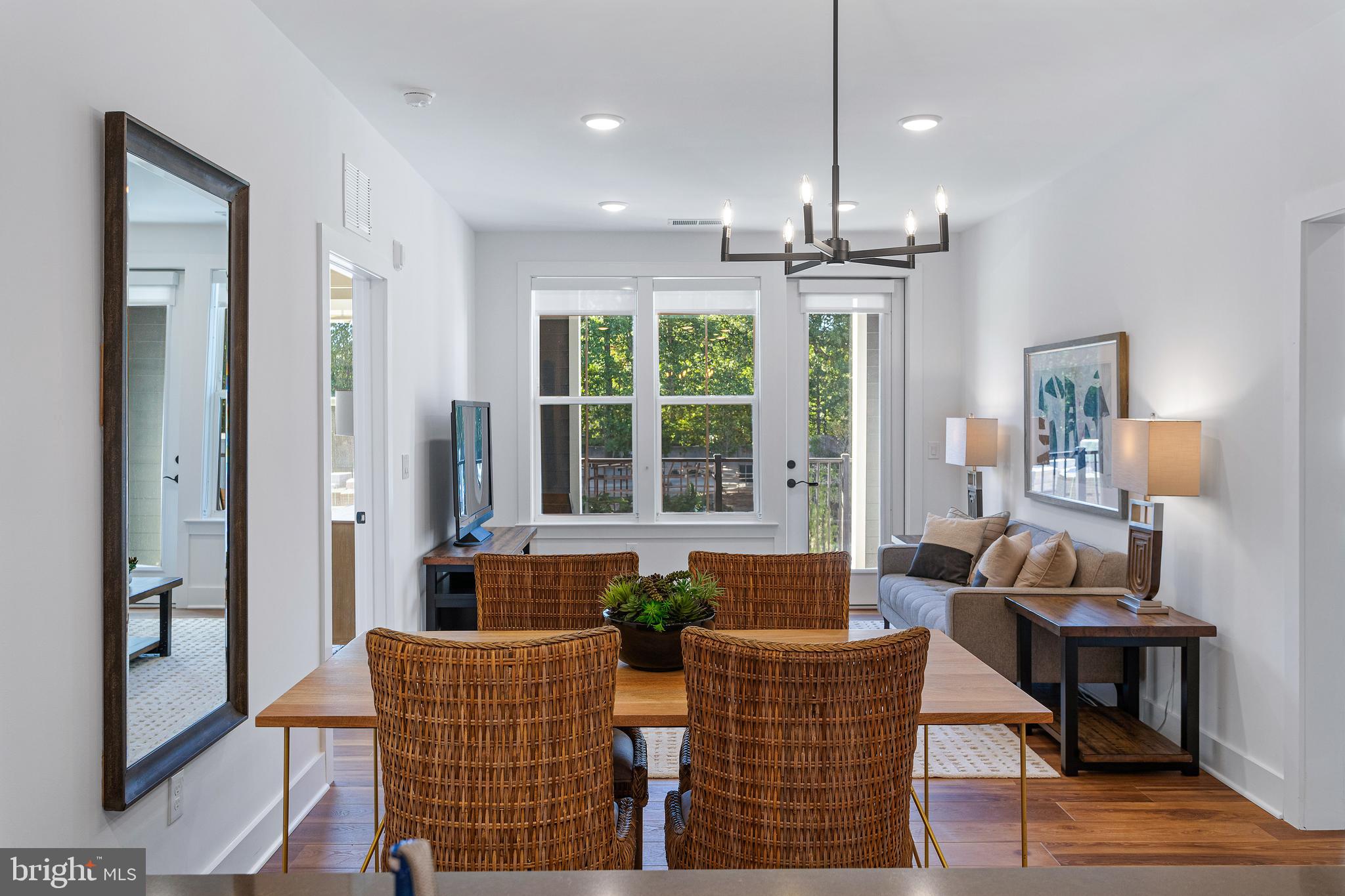 78 Old Mill Bottom Road North, Unit 103 Annapolis, MD 21409 - Photo 9 of 37 Open, Flowing Dining Space