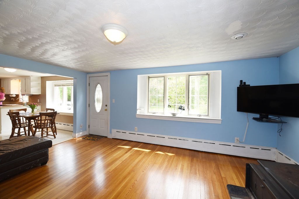42 Reed Street Hanson, MA 02341 - Photo 14 of 42 Gallery Image 14