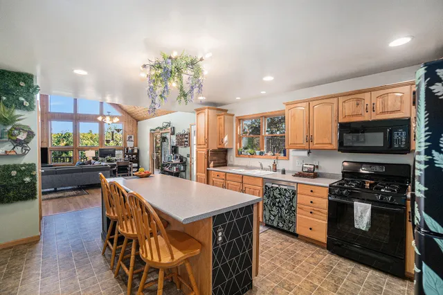 $517,900 | 1840 South Campbell Road, Branch, MI 49402