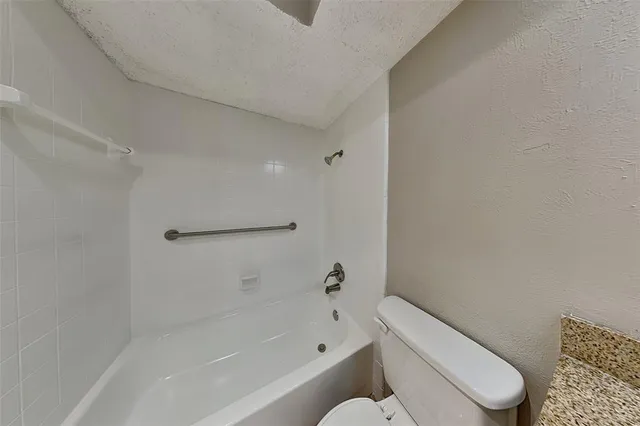 $2,525 | 1711 Elizabeth Drive, Carrollton, TX 75007